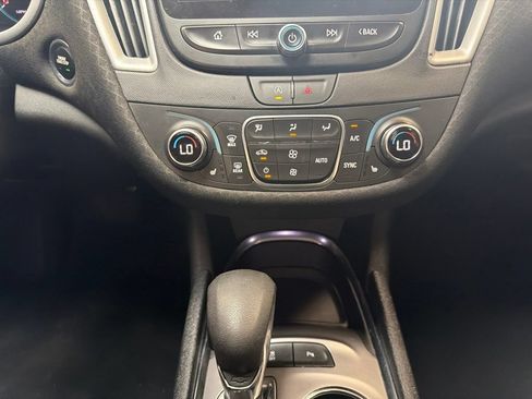 Used 2024 Chevrolet Malibu LT FWD image 21