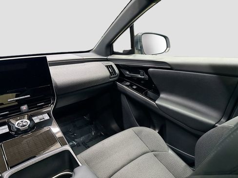 Used 2024 Toyota bZ4X XLE image 25