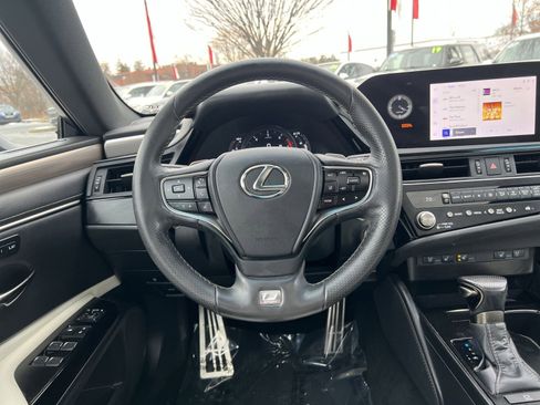 Used 2023 Lexus ES 350 F Sport image 16
