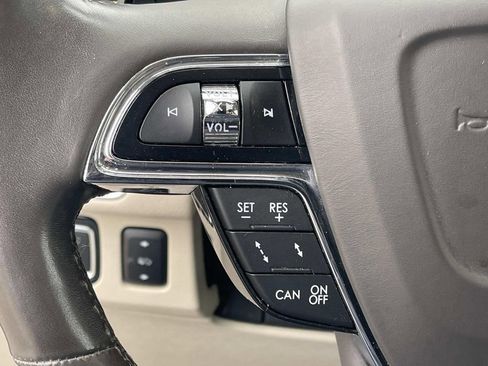 Used 2021 Lincoln Navigator L Reserve w/ Luxury Package image 41