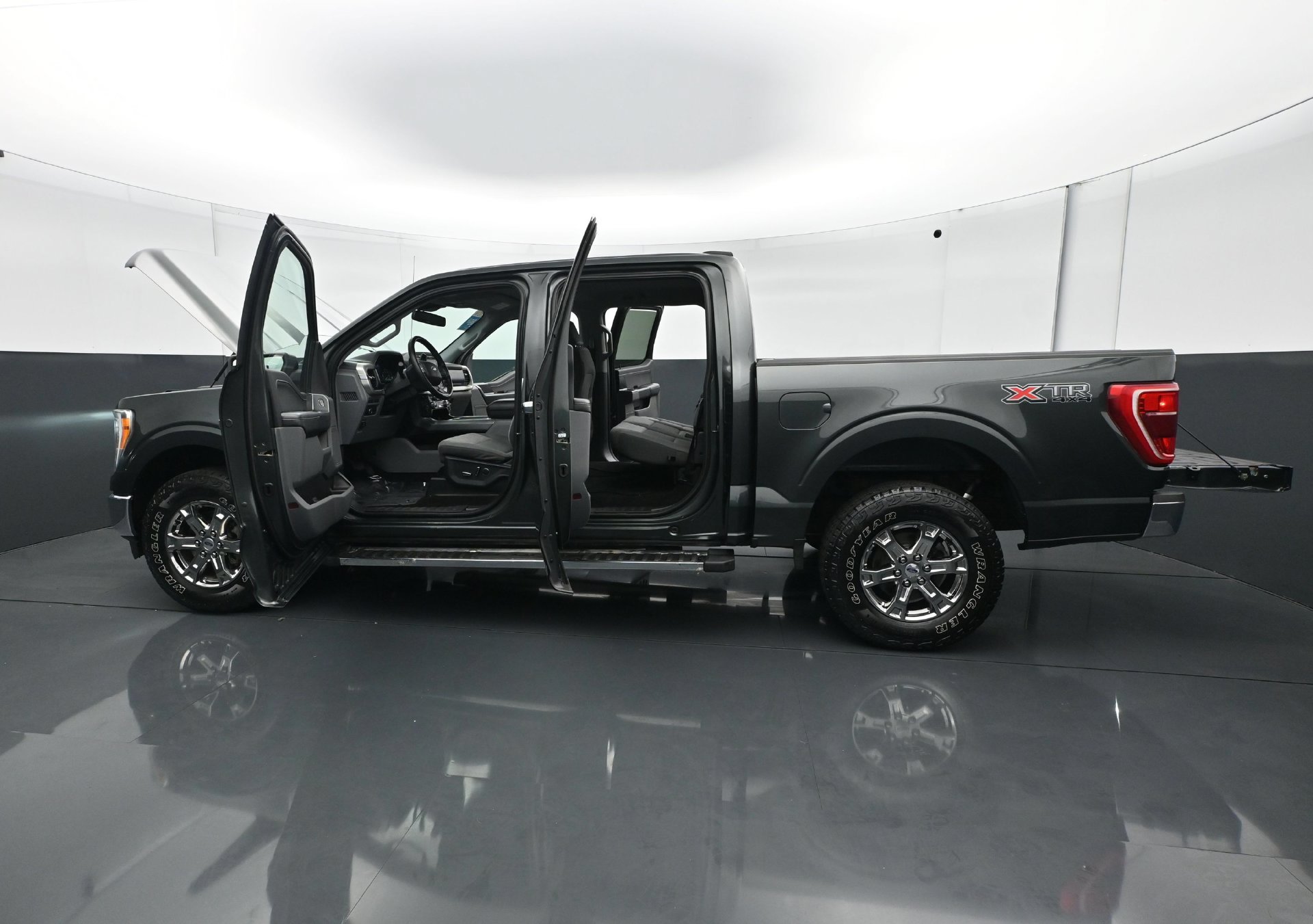Used 2021 Ford F150 XLT w/ Equipment Group 302A High AWD/4WD image 31