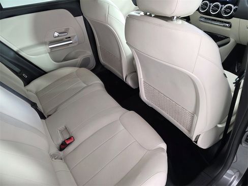 Certified 2025 Mercedes-Benz GLA 250 image 26