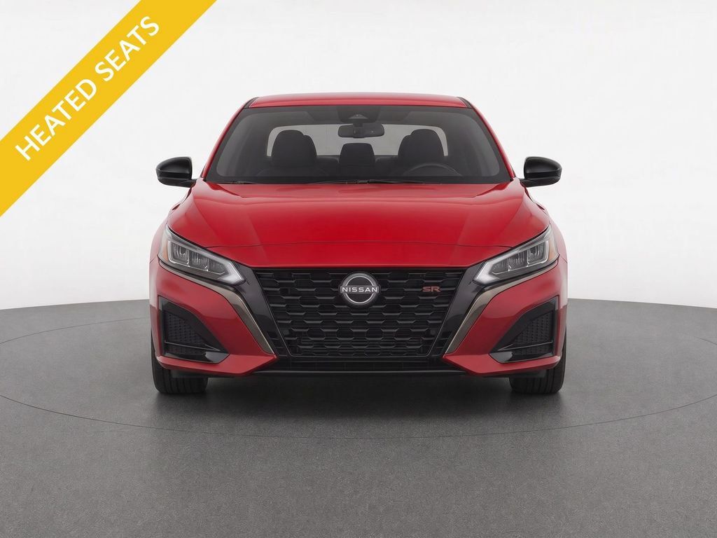 Used 2024 Nissan Altima 2.5 SR w/ SR Premium Package AWD/4WD image 5