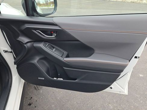 Certified 2025 Subaru Crosstrek 2.5i Limited w/ Popular Package #4A image 5