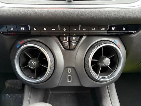 Used 2021 Chevrolet Blazer LT image 15