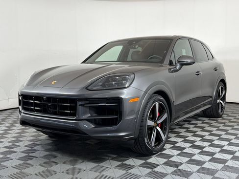 Certified 2024 Porsche Cayenne S AWD/4WD image 1