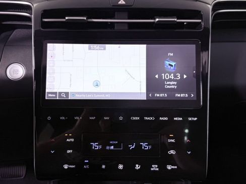 Used 2023 Hyundai Tucson Limited AWD/4WD image 16