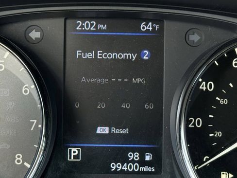 Used 2020 Nissan Rogue SV image 15