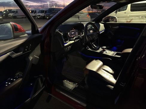 Used 2018 Audi Q5 Prestige w/ Prestige Package image 14