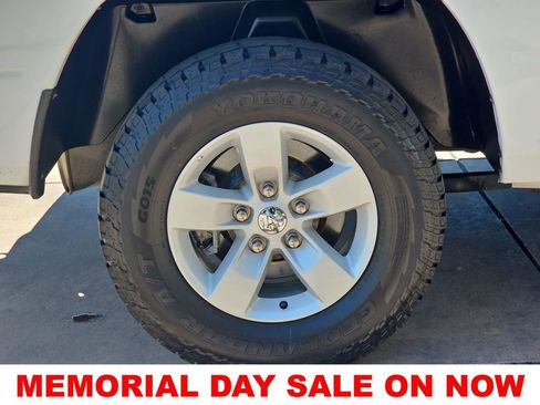 Used 2022 RAM 1500 Classic SLT w/ Electronics Group AWD/4WD image 34