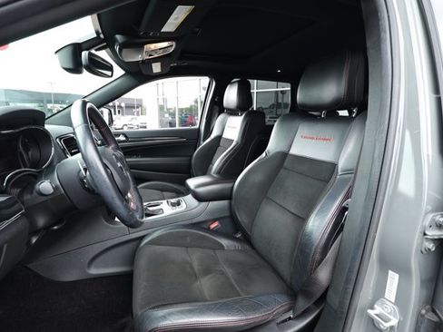 Used 2019 Jeep Grand Cherokee Trailhawk AWD/4WD image 24