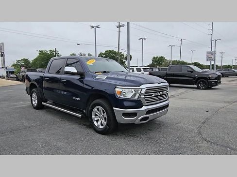 Used 2024 RAM 1500 Laramie AWD/4WD image 35