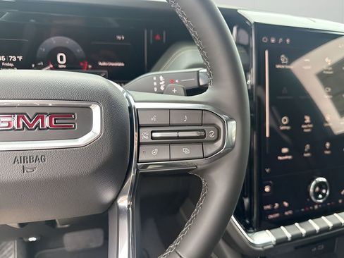 New 2026 GMC Yukon XL Elevation image 31