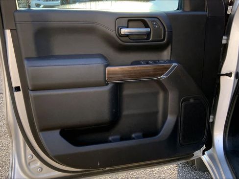 Used 2022 Chevrolet Silverado 1500 LT image 21