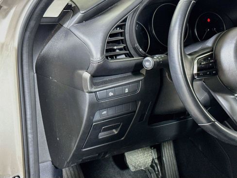 Used 2025 MAZDA MAZDA3 s FWD image 8