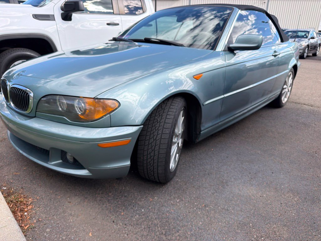Used 2004 BMW 330Ci Convertible RWD image 2