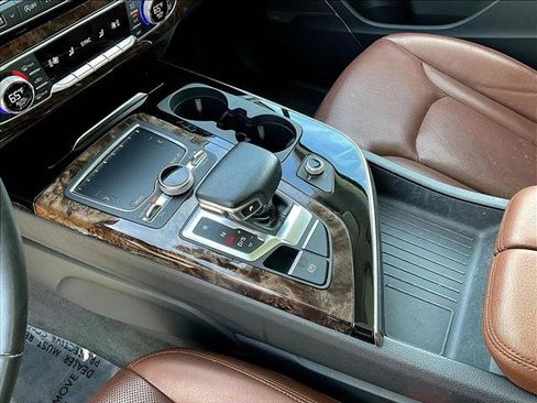 Used 2019 Audi Q7 3.0T Premium Plus w/ Premium Plus Package image 15