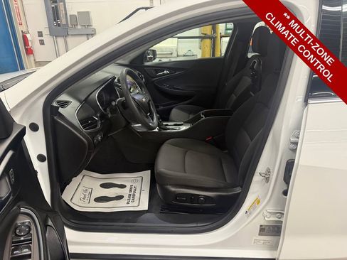 Used 2021 Chevrolet Malibu LT image 13