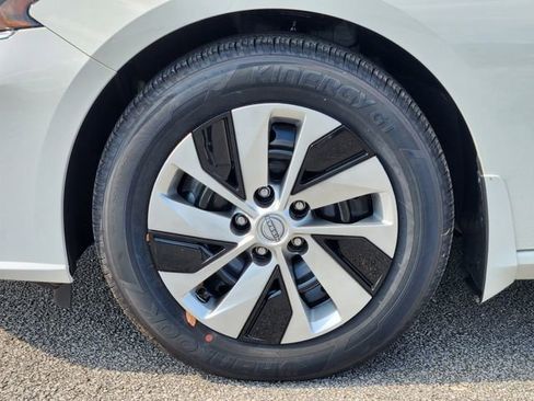 New 2025 Nissan Altima 2.5 S image 8