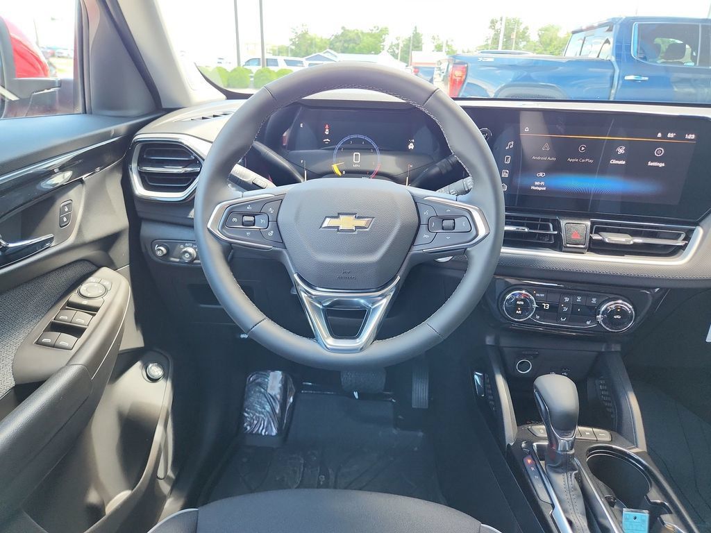 New 2026 Chevrolet TrailBlazer LT w/ Convenience Package AWD/4WD image 15