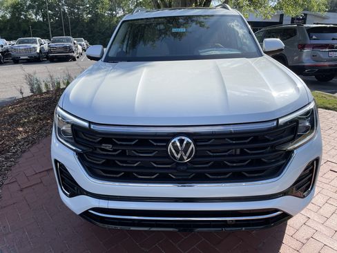 New 2026 Volkswagen Atlas SEL Premium R-Line AWD/4WD image 2