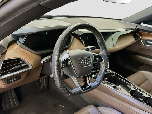 Used 2022 Audi e-tron GT Premium Plus AWD/4WD image 18