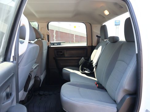 Used 2018 RAM 2500 Tradesman w/ Popular Equipment Group RWD image 18
