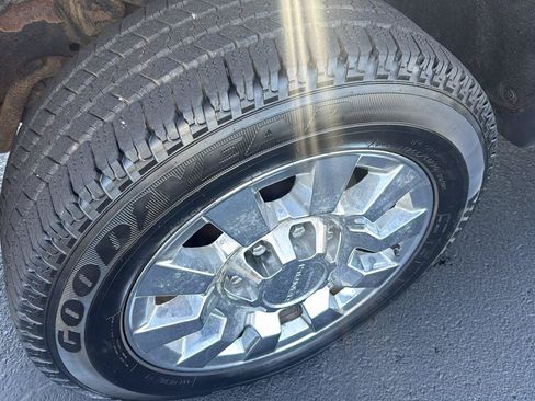 Used 2017 GMC Sierra 2500 Denali AWD/4WD image 9