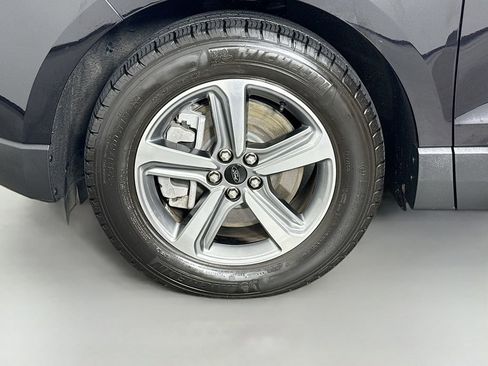 Used 2024 Ford Edge SEL w/ Convenience Package image 19