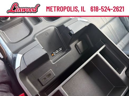 Used 2022 Chevrolet Silverado 1500 High Country w/ High Country Premium Package AWD/4WD image 29