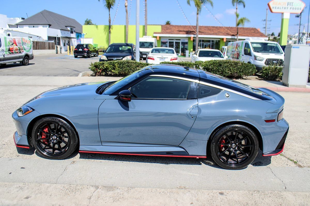 Used 2024 Nissan Z NISMO w/ Floor Mat Package RWD image 2