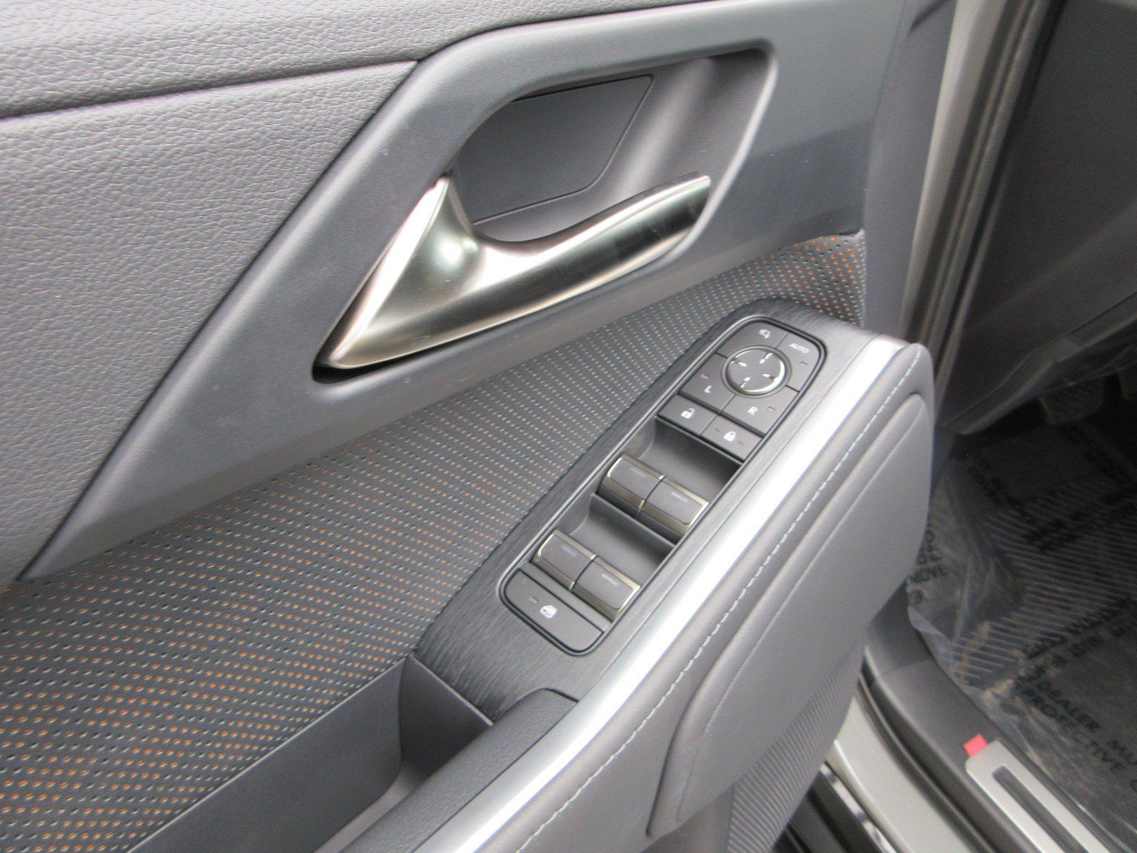 Used 2026 Lexus GX 550 w/ Cold Area Package AWD/4WD image 30