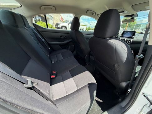 Used 2024 Nissan Sentra SV FWD image 34