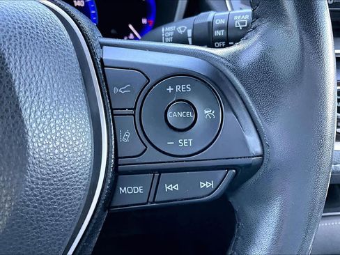 Used 2019 Toyota Corolla XSE image 21