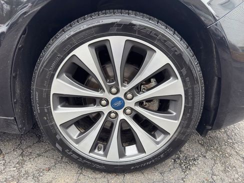 Used 2019 Ford Fusion SE AWD/4WD image 9