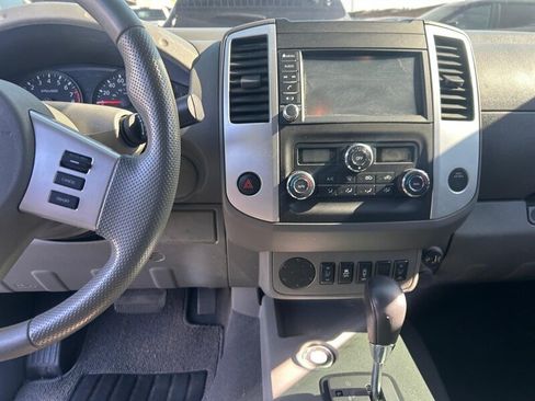 Used 2021 Nissan Frontier SV w/ Midnight Edition Floor Mats RWD image 35