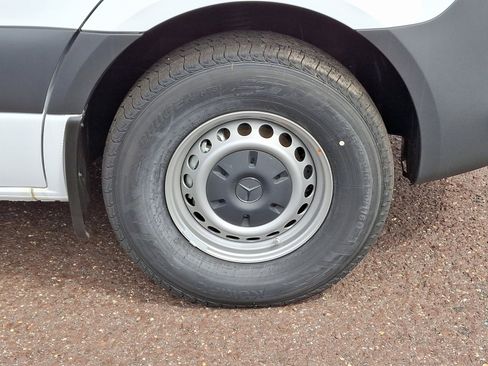 New 2025 Mercedes-Benz Sprinter 2500 image 8