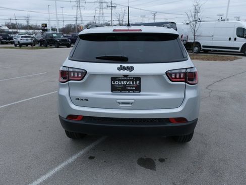 New 2026 Jeep Compass Latitude AWD/4WD image 9