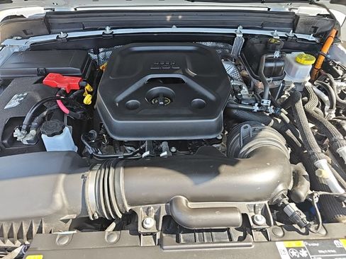 Used 2024 Jeep Wrangler Unlimited Rubicon 4xe AWD/4WD image 43