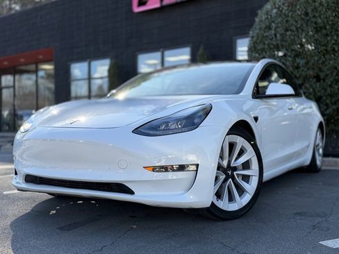 Used 2022 Tesla Model 3 Long Range image 2