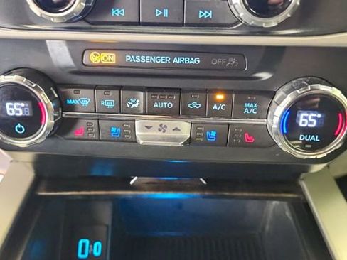 Used 2022 Ford F350 Lariat w/ Chrome Package AWD/4WD image 18