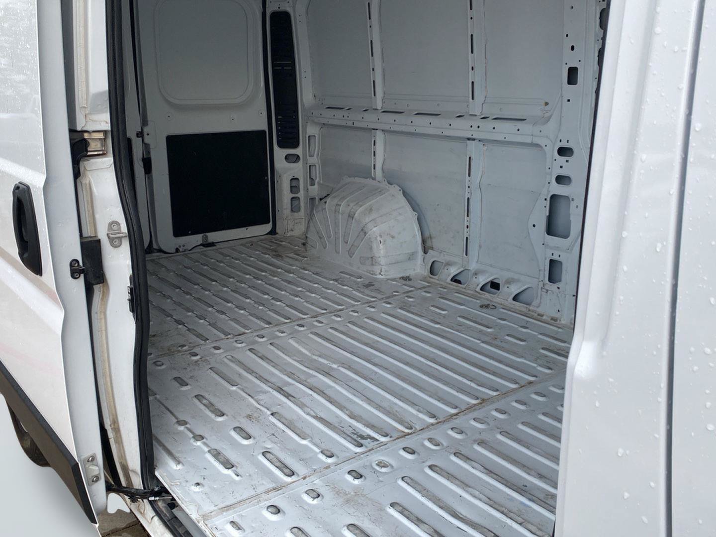 Used 2025 RAM ProMaster 2500 w/ Convenience Group FWD image 31