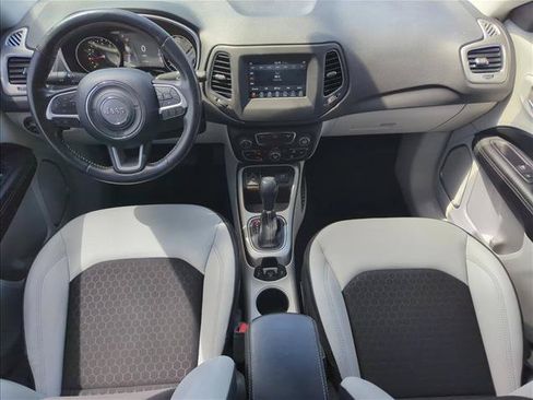Used 2019 Jeep Compass Latitude w/ Popular Equipment Group FWD image 19