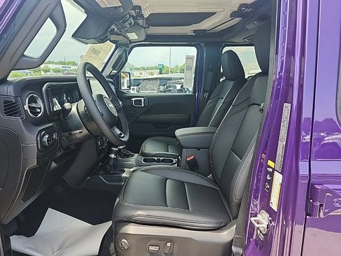 New 2026 Jeep Gladiator Overland AWD/4WD image 17