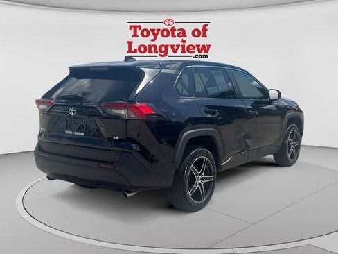 Used 2024 Toyota RAV4 LE FWD image 5