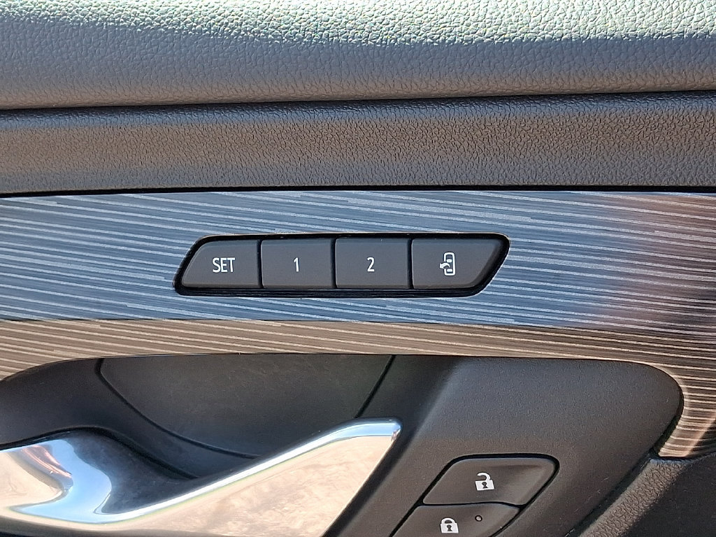 Used 2023 GMC Terrain SLT w/ Elevation Edition AWD/4WD image 28