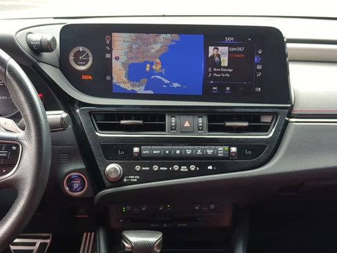 Used 2022 Lexus ES 300h F Sport w/ Accessory Package 2 FWD image 27