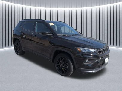 New 2026 Jeep Compass Latitude w/ Sun and Sound Group