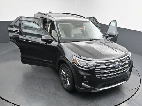 New 2026 Ford Explorer Active w/ Active Comfort Package image 32