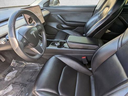 Used 2019 Tesla Model 3 Mid Range image 17